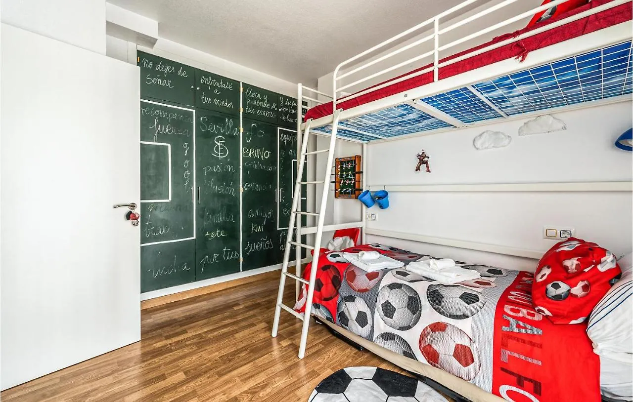 Amazing Home In Aznalcazar With Wifi